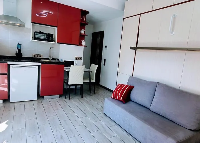 Rêve Azur 6 à Deux Pas De La Parking Wifi * Cagnes-sur-Mer